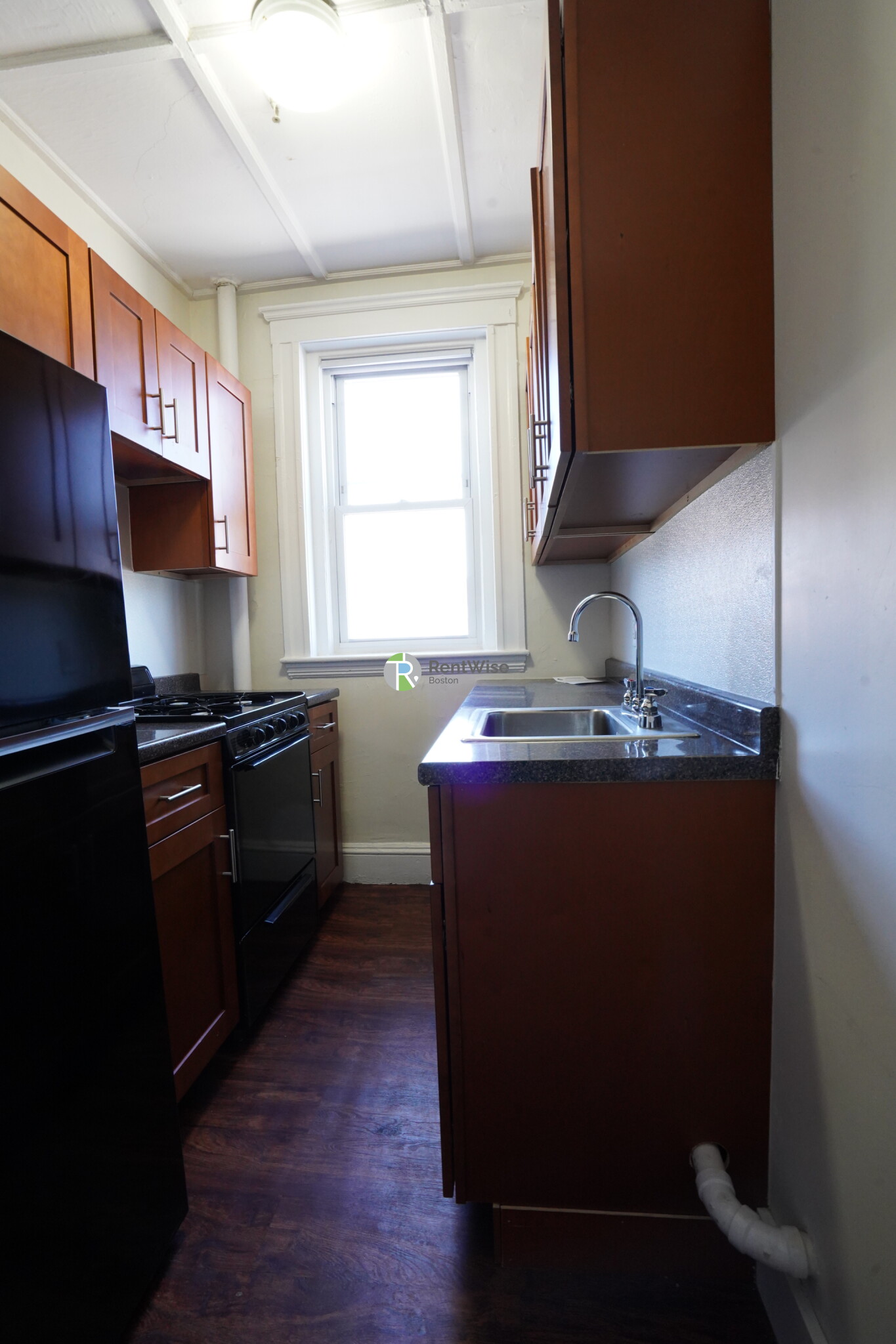 Studio bed, 1 bath apartment for rent at 1175 Boylston St Unit 15, Fenway — photo 5 of 9