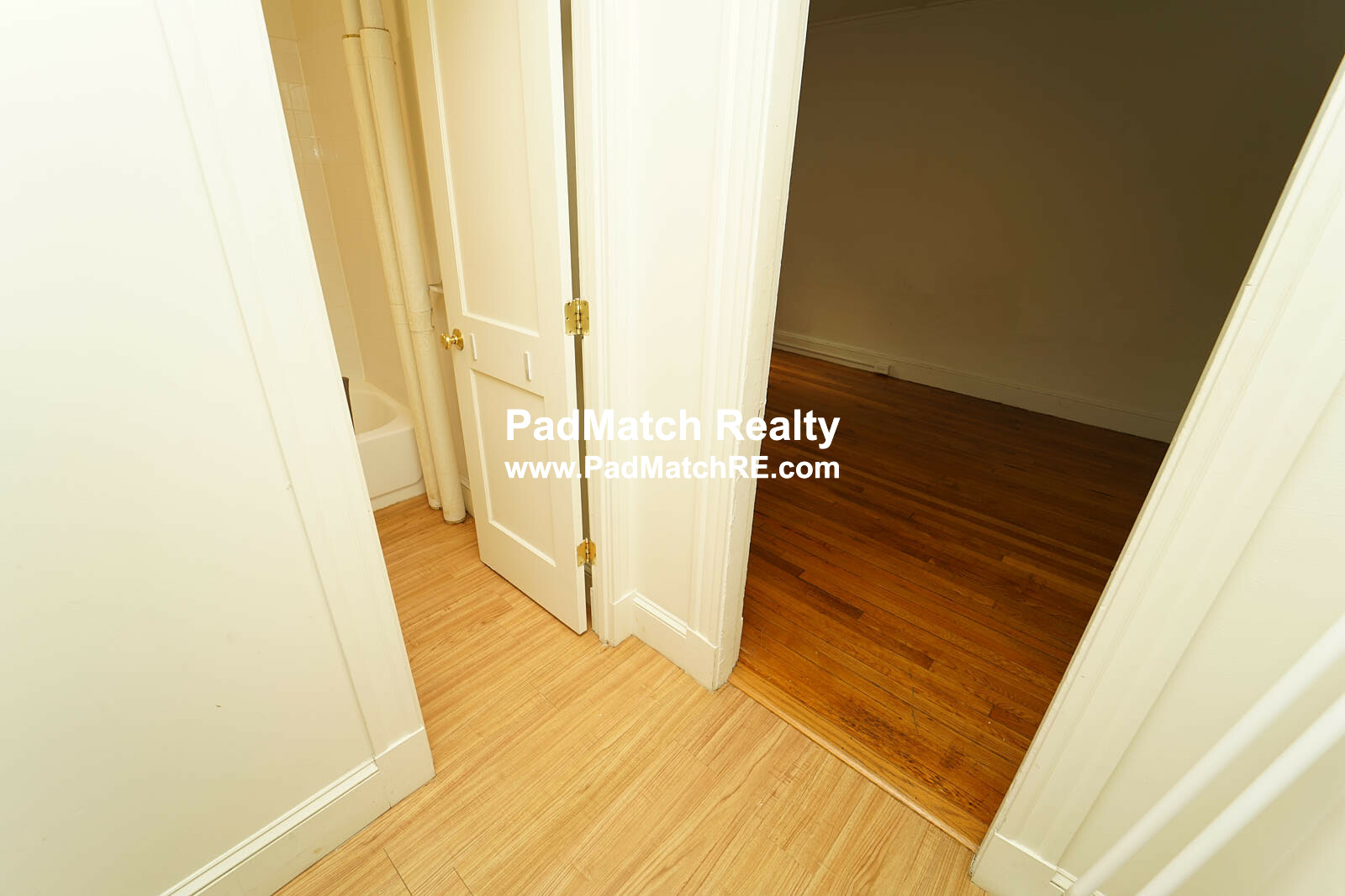 Studio bed, 1 bath apartment for rent at 1175 Boylston St Unit 17, Fenway — photo 4 of 12