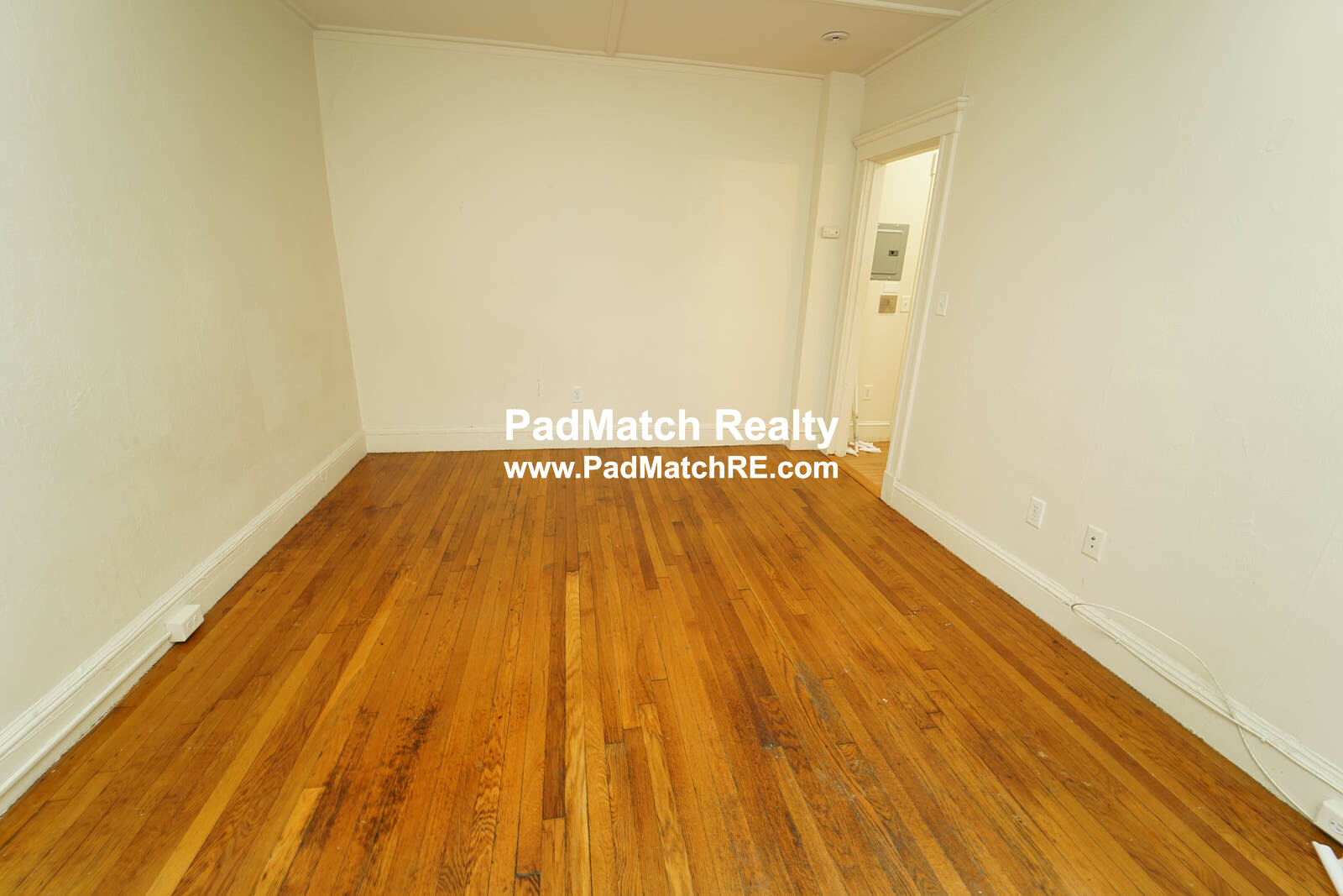 Studio bed, 1 bath apartment for rent at 1175 Boylston St Unit 17, Fenway — photo 2 of 12