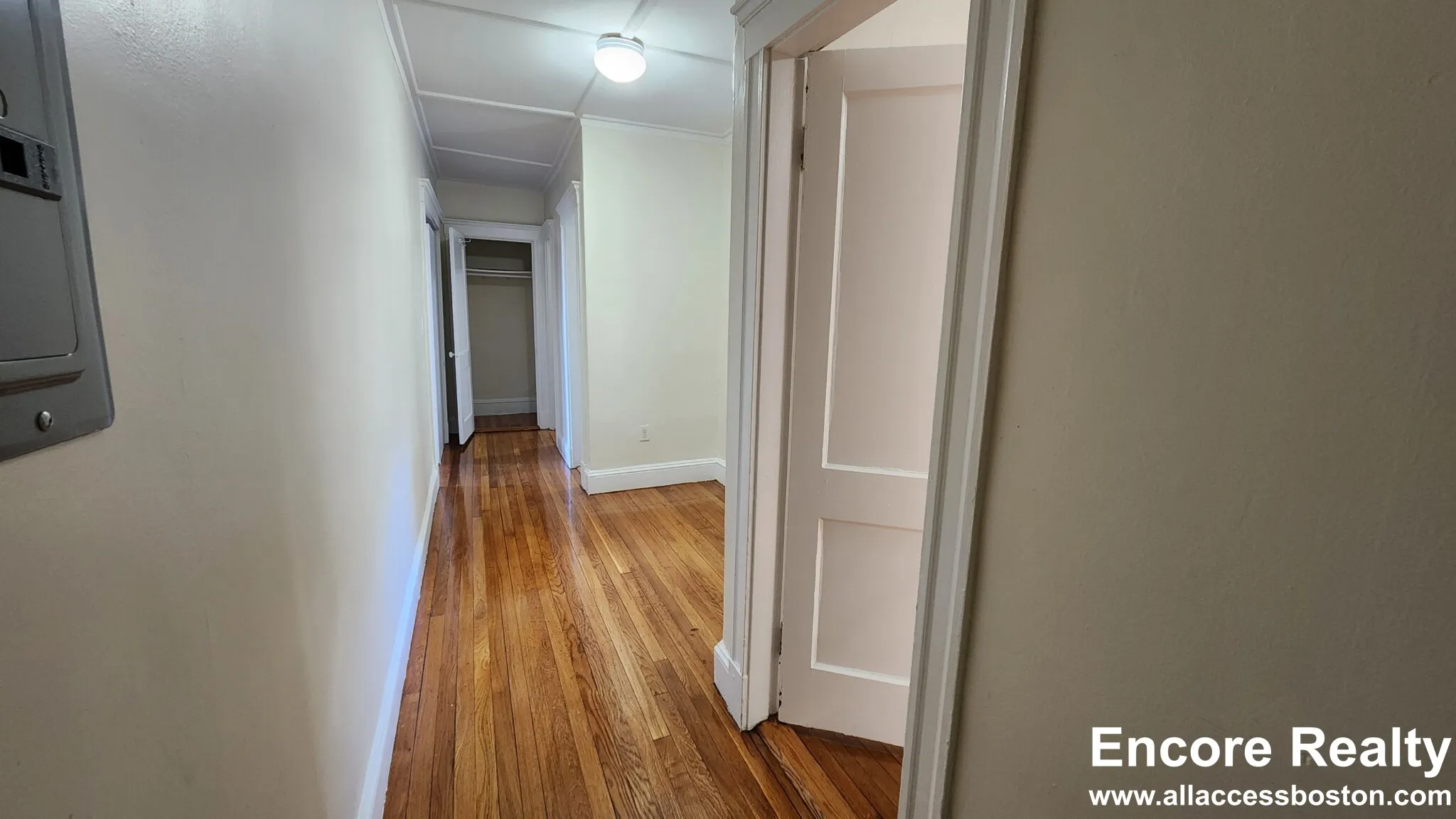 1 bed, 1 bath apartment for rent at 1175 Boylston St Unit 2, Fenway — photo 4 of 15