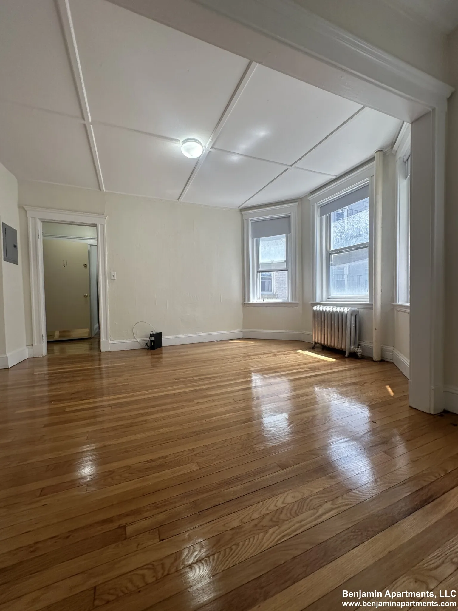 Studio bed, 1 bath apartment for rent at 1175 Boylston St Unit 21, Fenway — photo 4 of 9