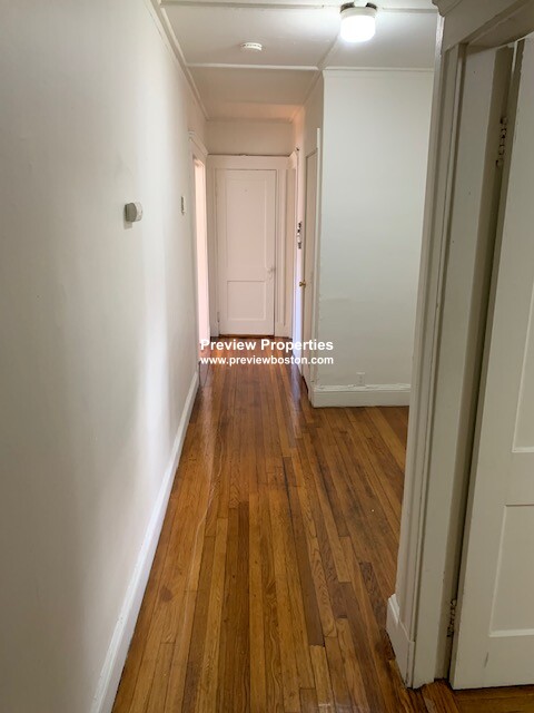 1 bed, 1 bath apartment for rent at 1175 Boylston St Unit 21P, Fenway — photo 5 of 7