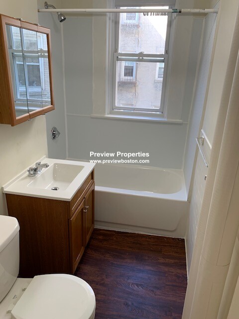 1 bed, 1 bath apartment for rent at 1175 Boylston St Unit 21P, Fenway — photo 3 of 7
