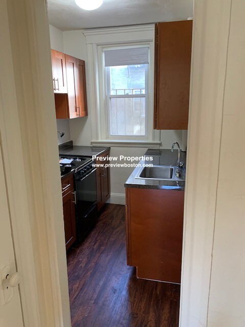 1 bed, 1 bath apartment for rent at 1175 Boylston St Unit 21P, Fenway — photo 1 of 7