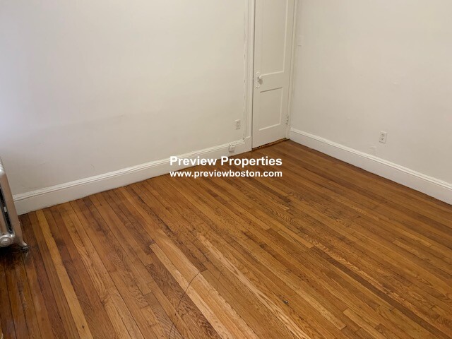 1 bed, 1 bath apartment for rent at 1175 Boylston St Unit 21P, Fenway — photo 4 of 7