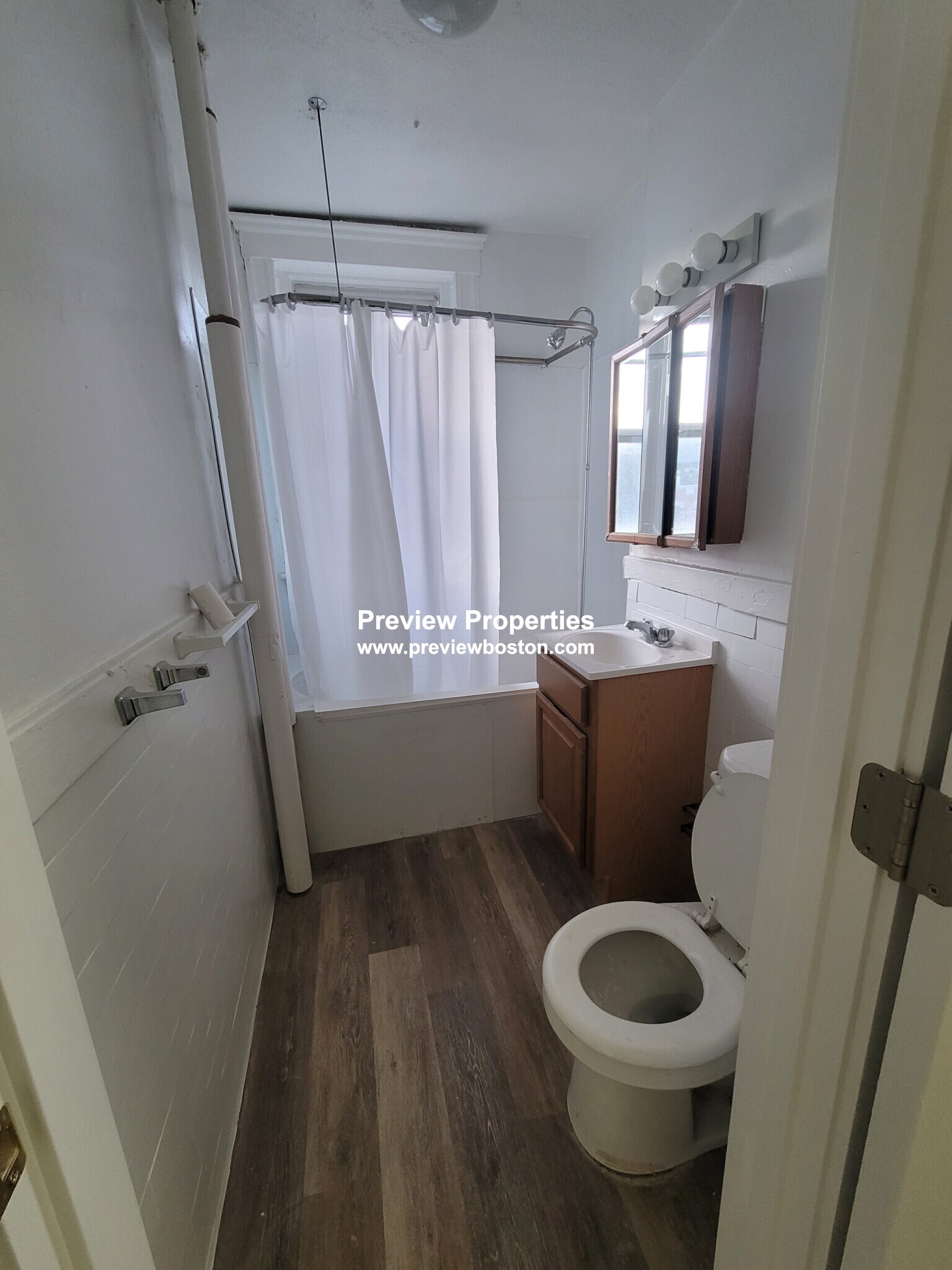Studio bed, 1 bath apartment for rent at 1175 Boylston St Unit 24P, Fenway — photo 3 of 5