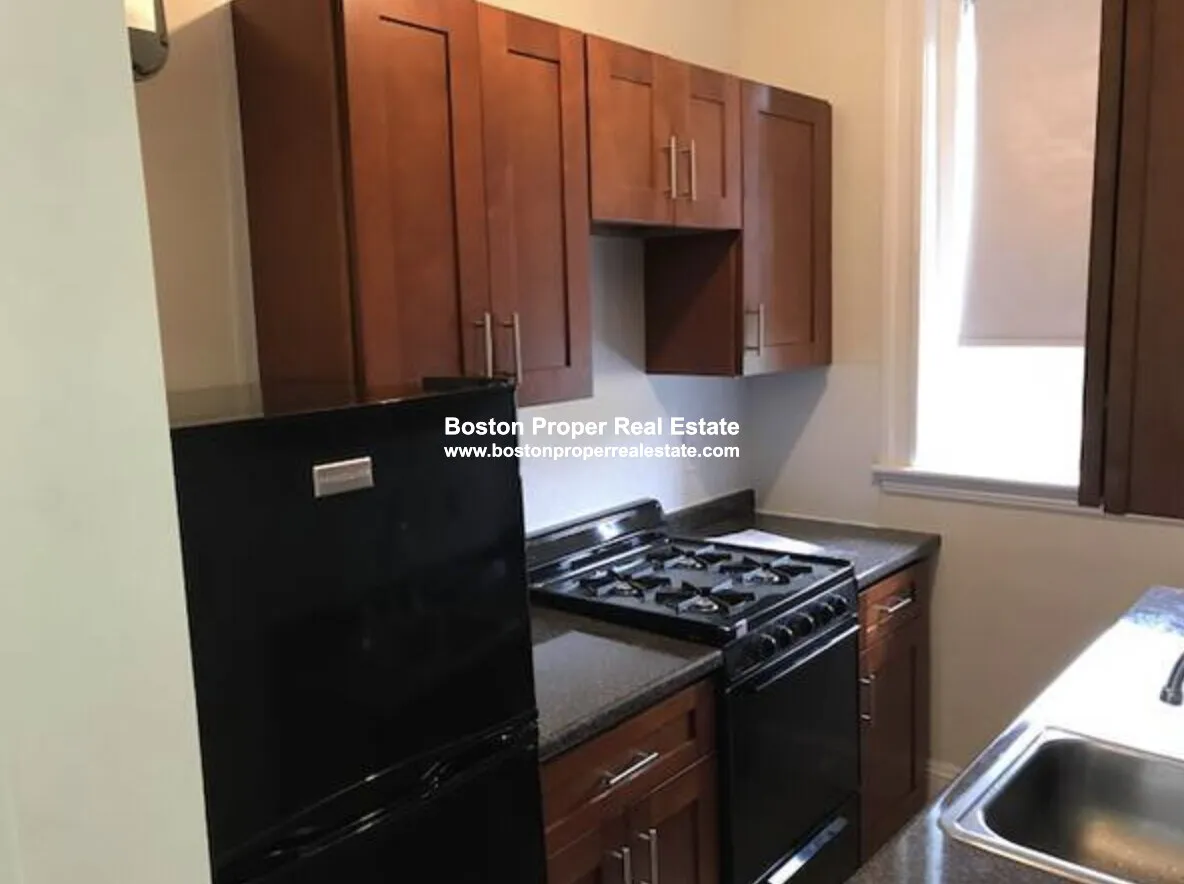 Studio bed, 1 bath apartment for rent at 1175 Boylston St Unit 25a, Fenway — photo 7 of 9