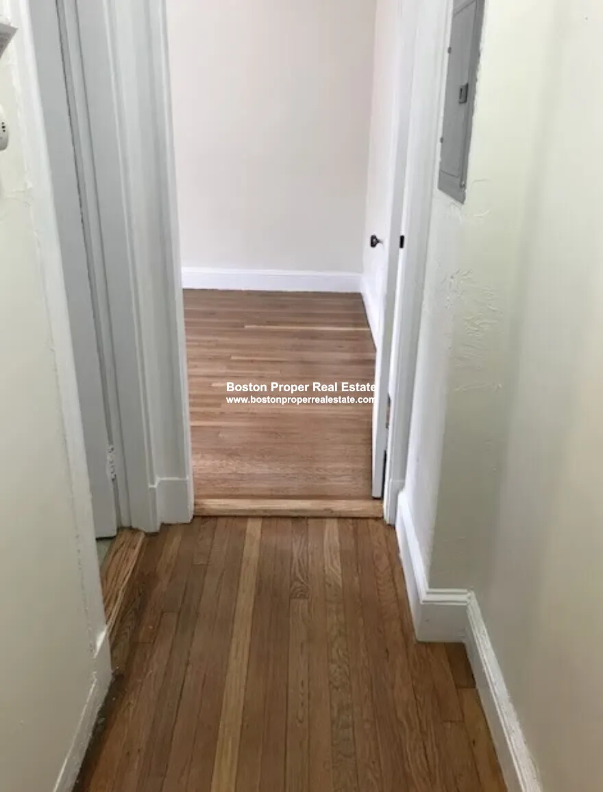 Studio bed, 1 bath apartment for rent at 1175 Boylston St Unit 25a, Fenway — photo 5 of 9