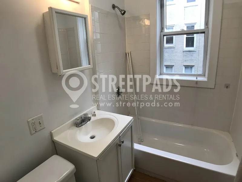 Studio bed, 1 bath apartment for rent at 1175 Boylston St Unit 27, Fenway — photo 4 of 31