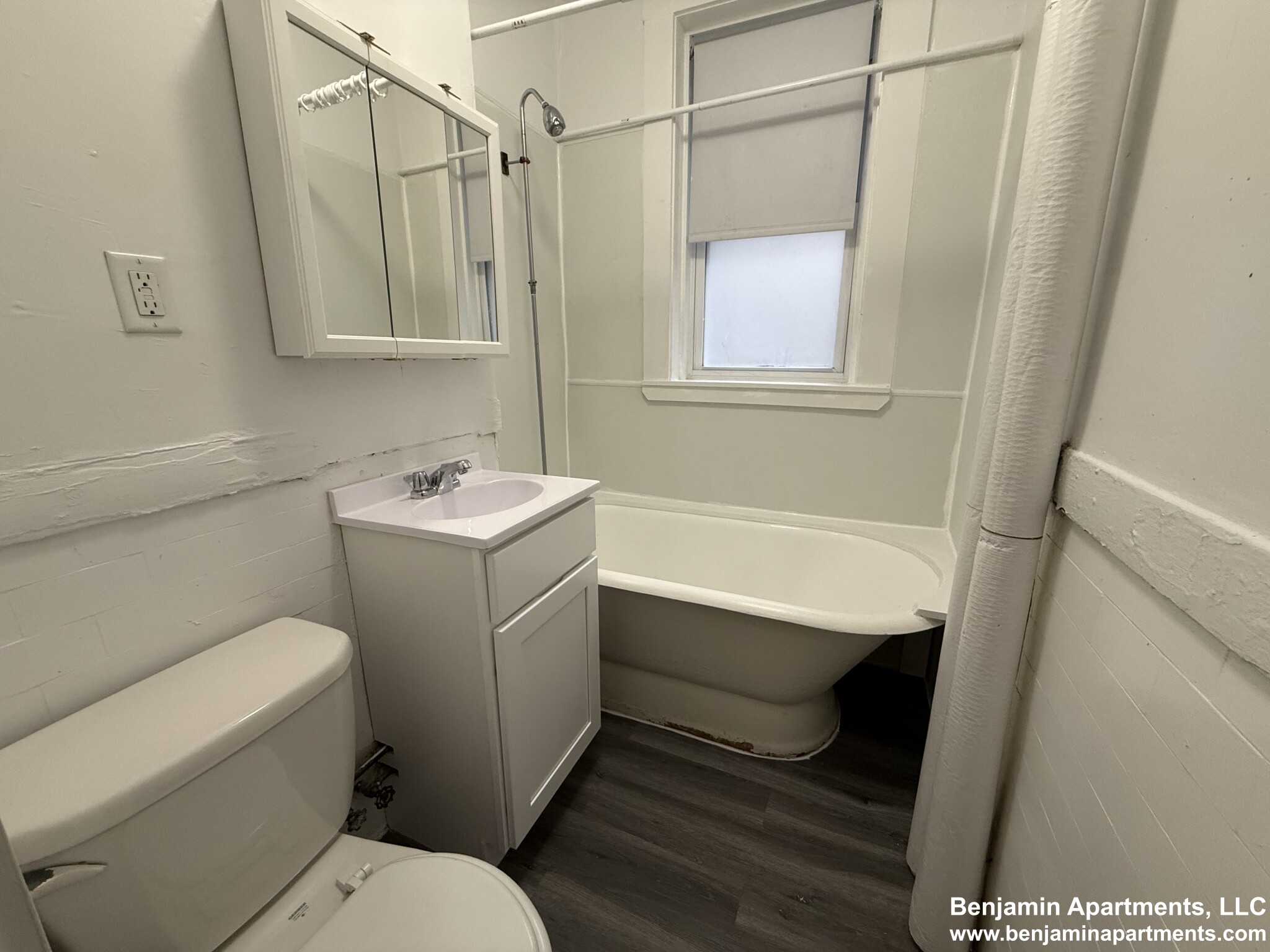 Studio bed, 1 bath apartment for rent at 1175 Boylston St Unit 2A, Fenway — photo 7 of 9
