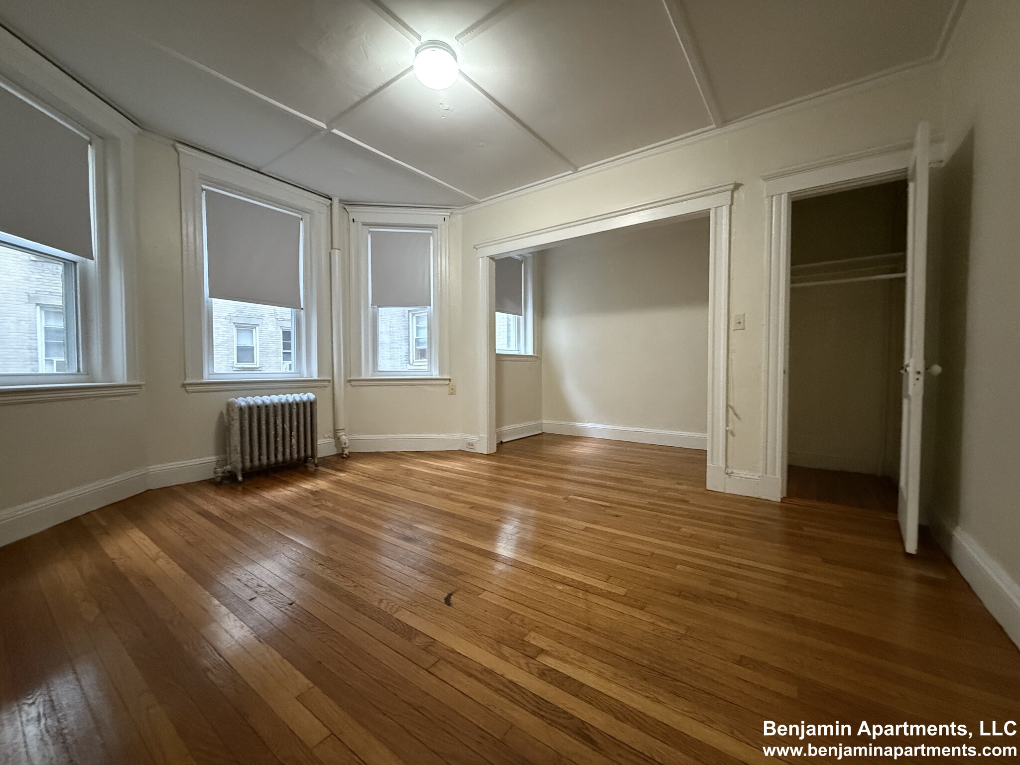 Studio bed, 1 bath apartment for rent at 1175 Boylston St Unit 2A, Fenway — photo 1 of 9
