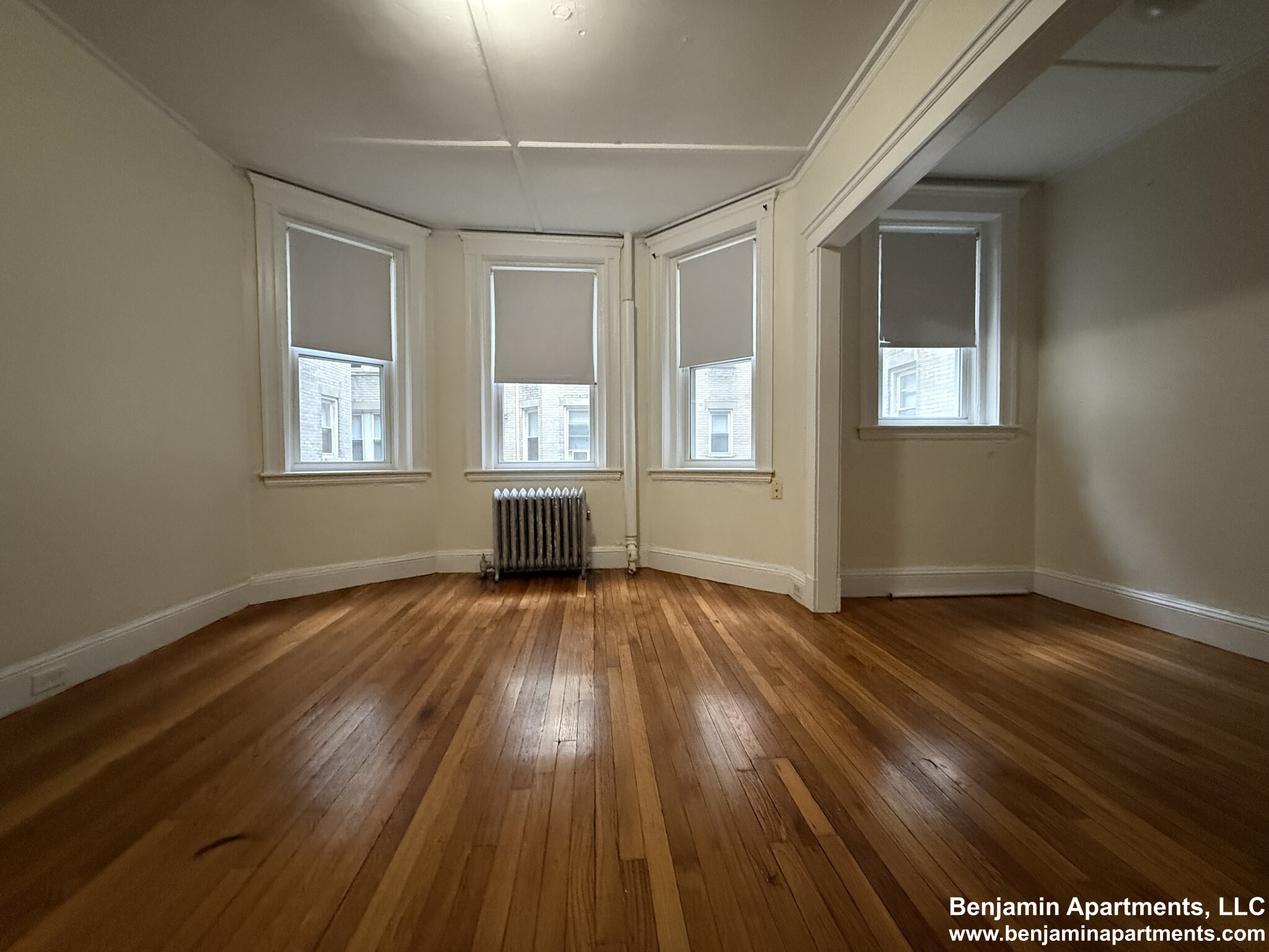Studio bed, 1 bath apartment for rent at 1175 Boylston St Unit 2A, Fenway — photo 3 of 9