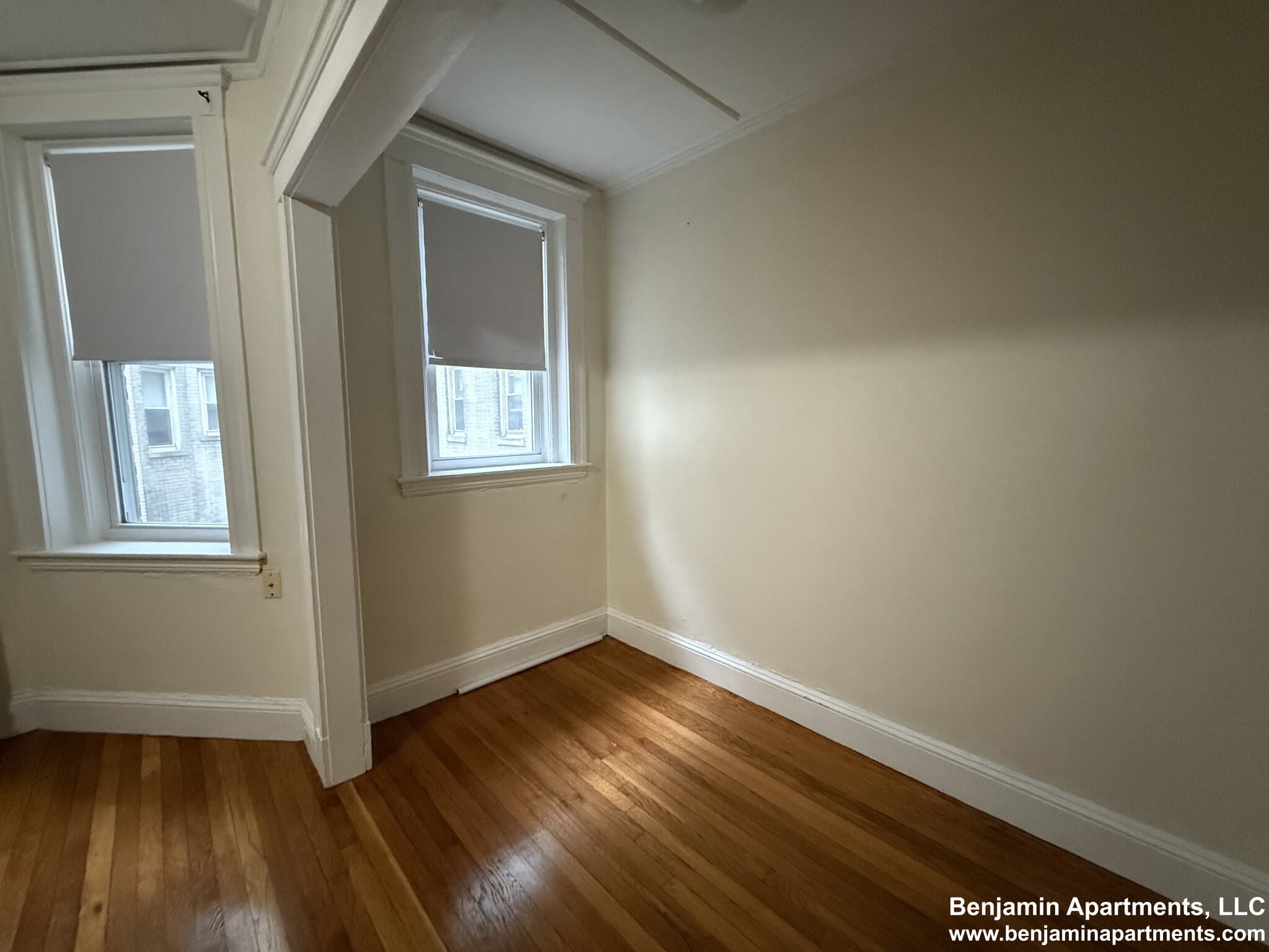 Studio bed, 1 bath apartment for rent at 1175 Boylston St Unit 2A, Fenway — photo 4 of 9