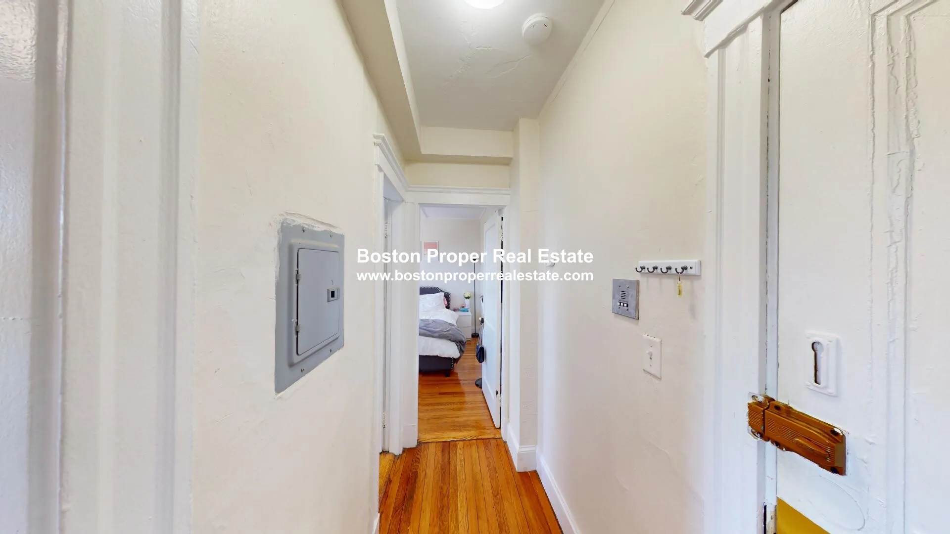 Studio bed, 1 bath apartment for rent at 1175 Boylston St Unit 30, Fenway — photo 3 of 8