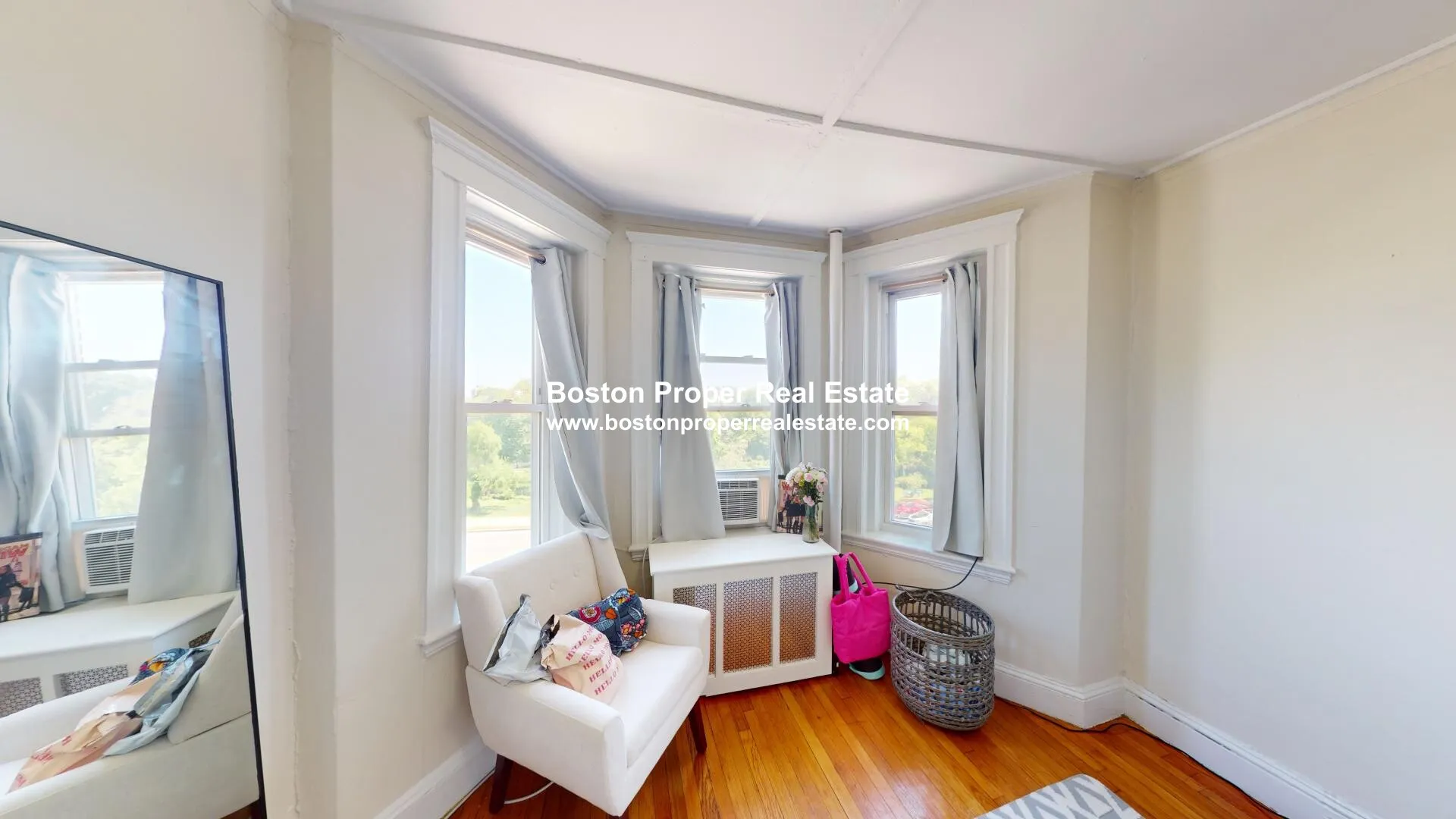 Studio bed, 1 bath apartment for rent at 1175 Boylston St Unit 30, Fenway — photo 4 of 8