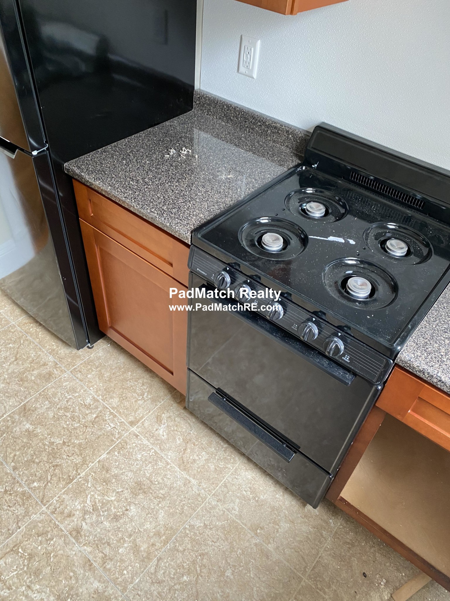 1 split bed, 1 bath apartment for rent at 1175 Boylston St Unit 31, Fenway — photo 1 of 23