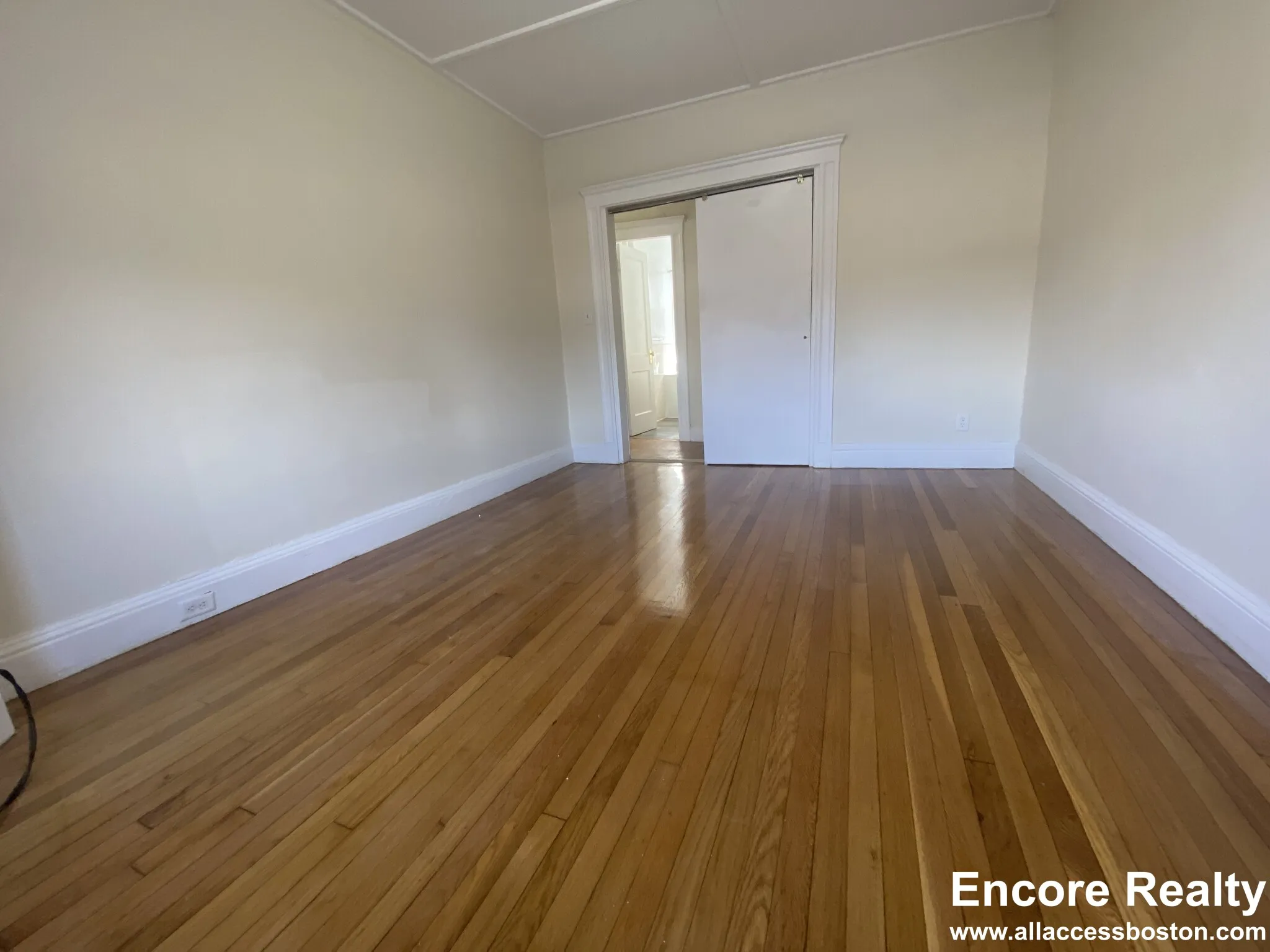1 bed, 1 bath apartment for rent at 1175 Boylston St Unit 33, Fenway — photo 3 of 13