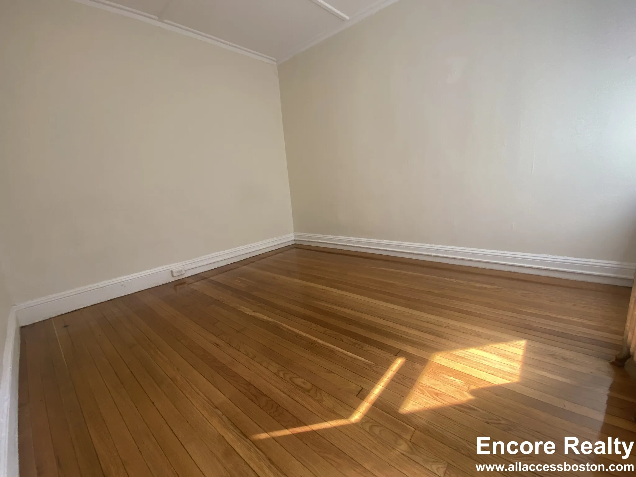 1 bed, 1 bath apartment for rent at 1175 Boylston St Unit 33, Fenway — photo 9 of 13