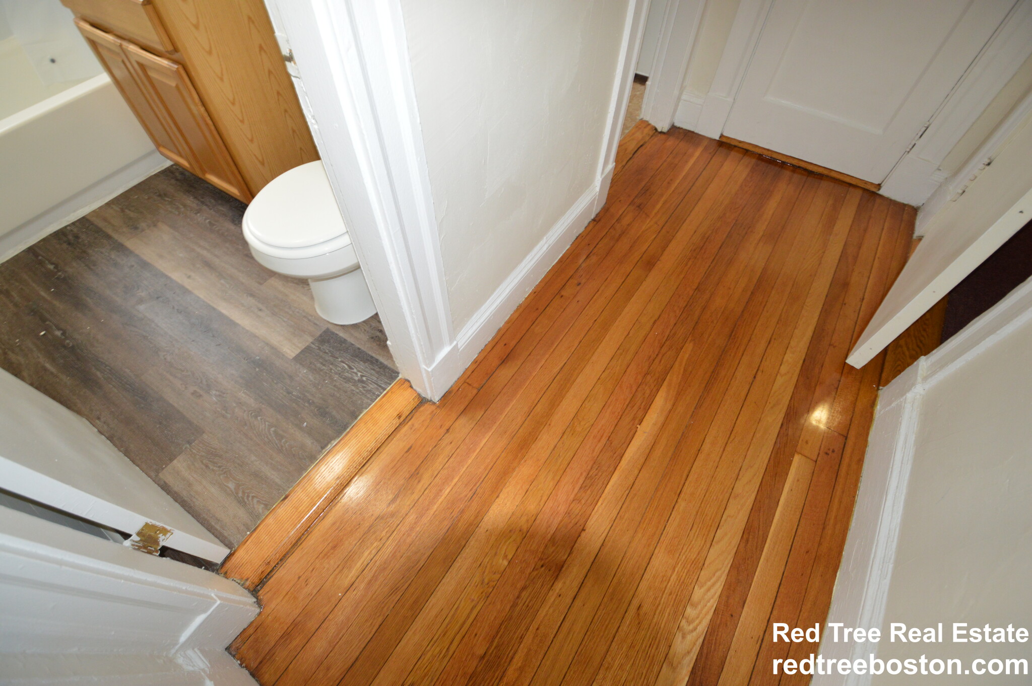 Studio bed, 1 bath apartment for rent at 1175 Boylston St Unit 34, Fenway — photo 5 of 10