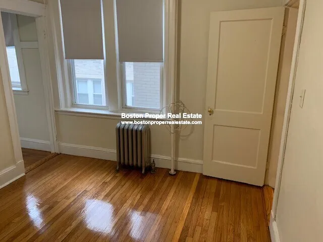 2 bed, 1 bath apartment for rent at 1175 Boylston St Unit 34, Fenway — photo 4 of 9