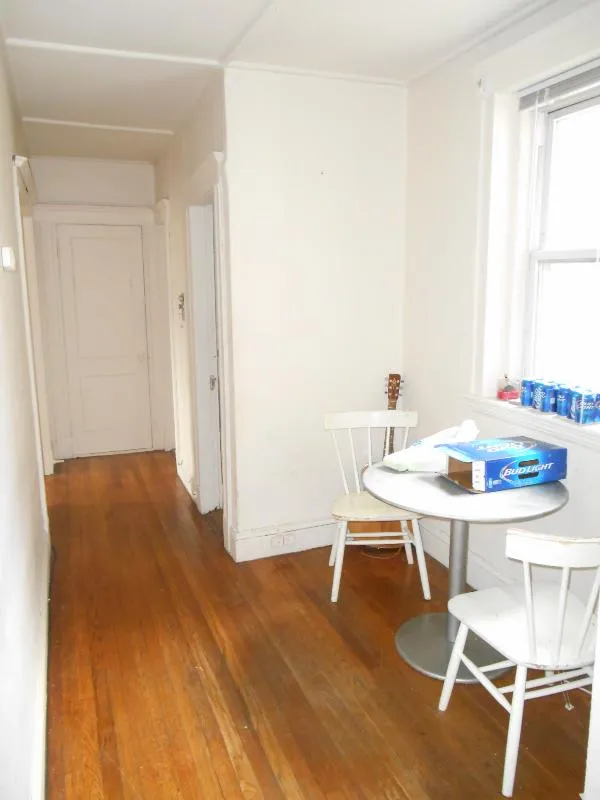 1 split bed, 1 bath apartment for rent at 1175 Boylston St Unit 36, Fenway — photo 3 of 6