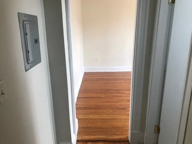 Studio bed, 1 bath apartment for rent at 1175 Boylston St Unit 4, Fenway — photo 3 of 8