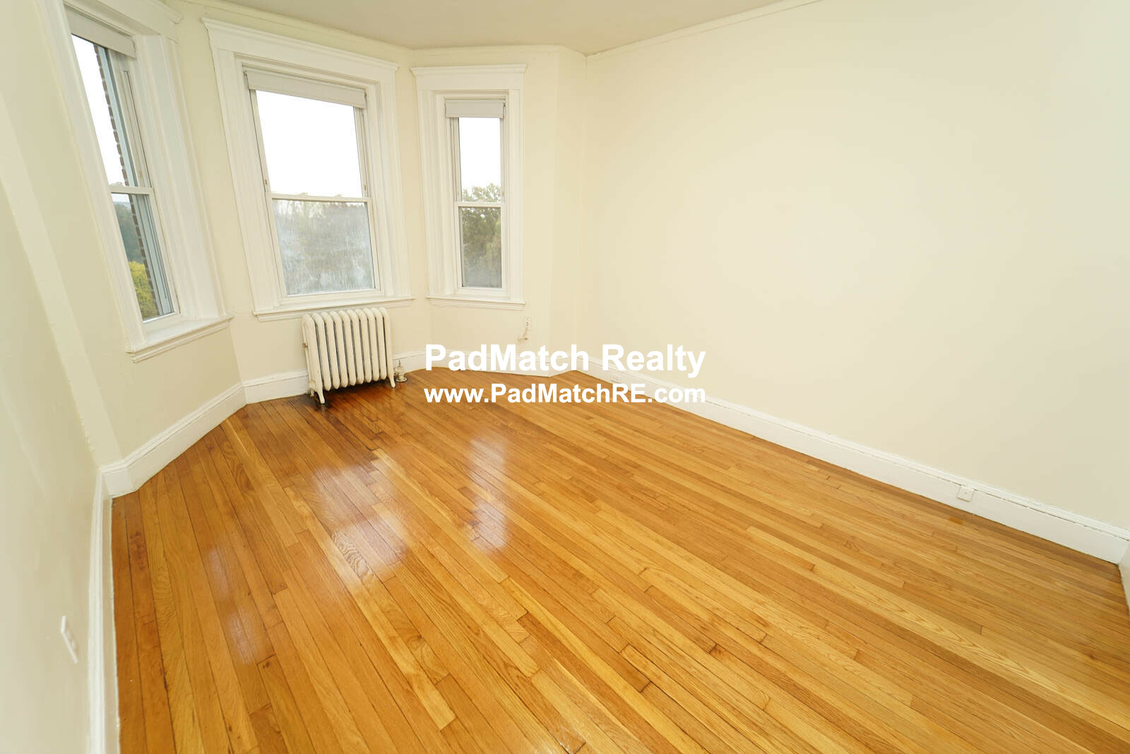Studio bed, 1 bath apartment for rent at 1175 Boylston St Unit 40, Fenway — photo 1 of 10
