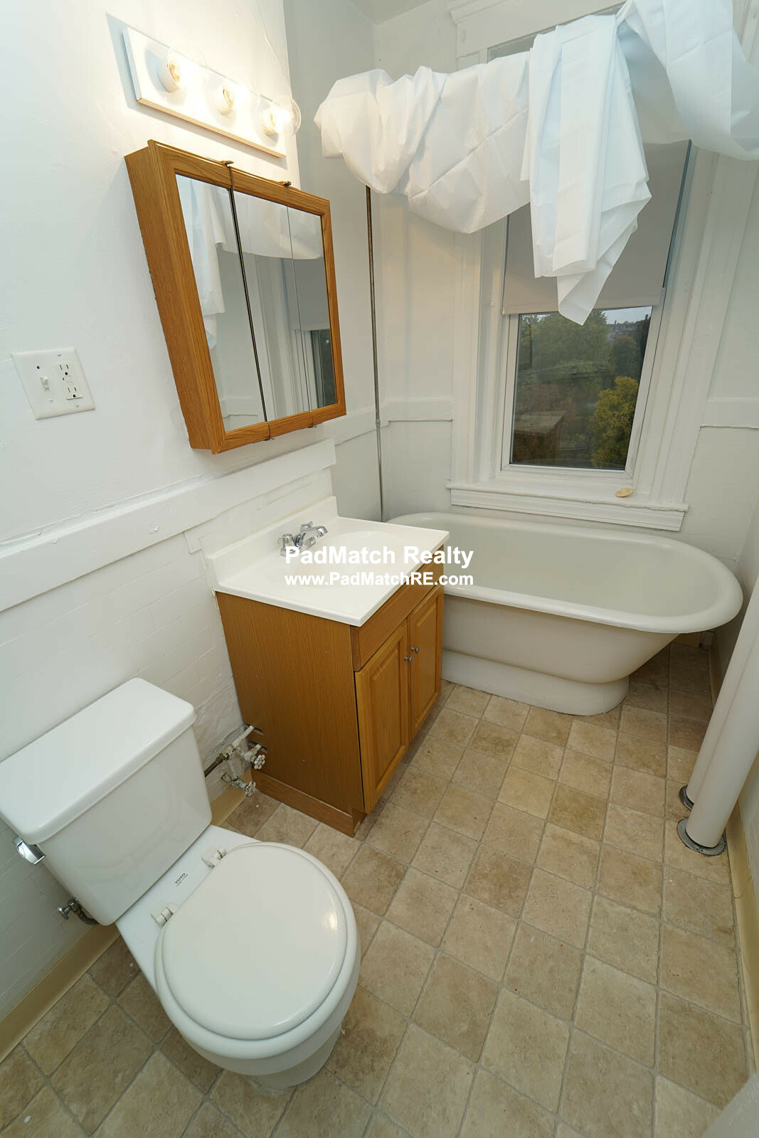 Studio bed, 1 bath apartment for rent at 1175 Boylston St Unit 40, Fenway — photo 6 of 10