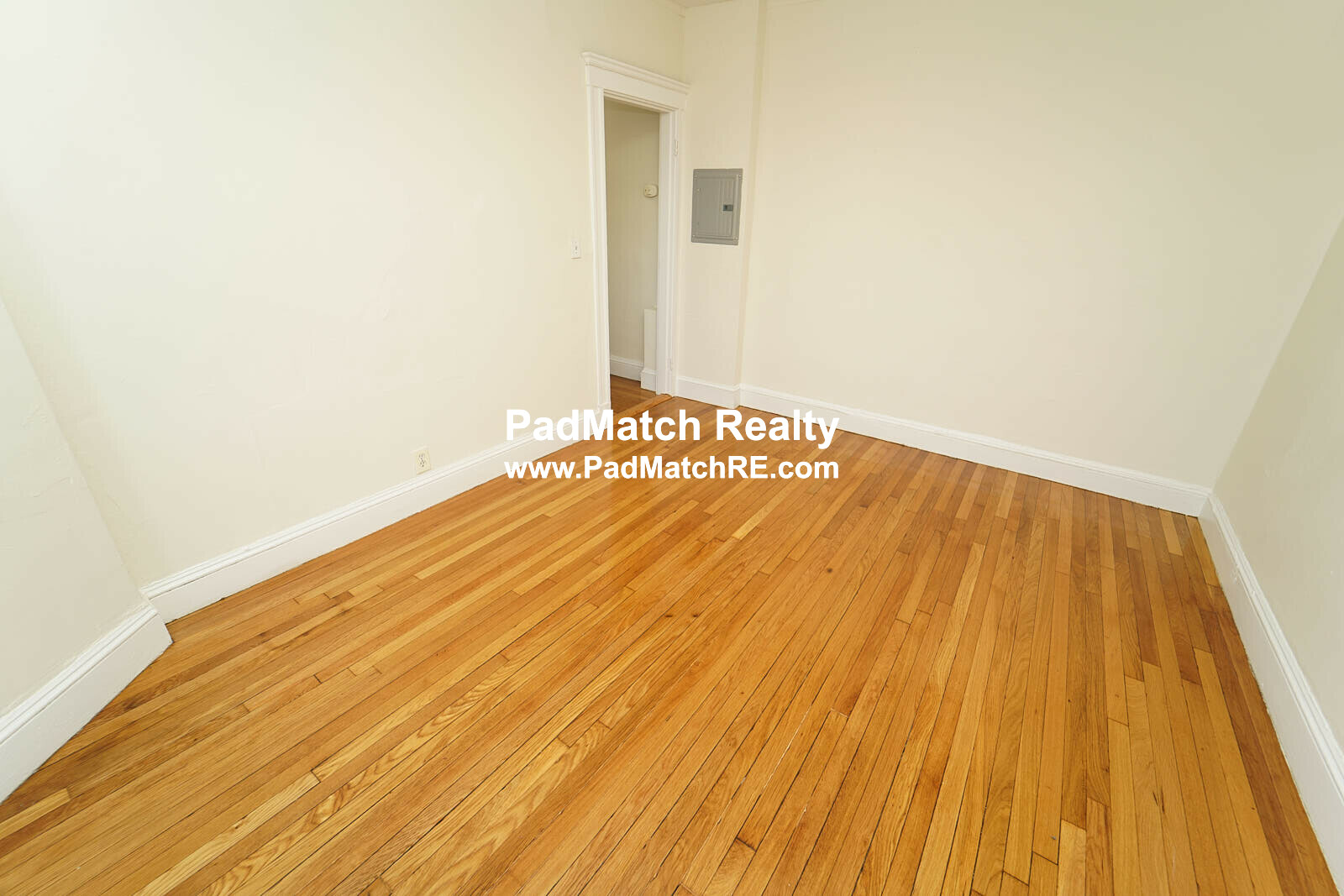 Studio bed, 1 bath apartment for rent at 1175 Boylston St Unit 44, Fenway — photo 2 of 10