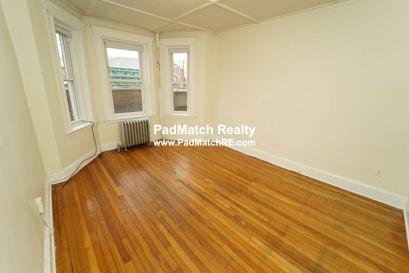 Studio bed, 1 bath apartment for rent at 1175 Boylston St Unit 5, Fenway — photo 1 of 19