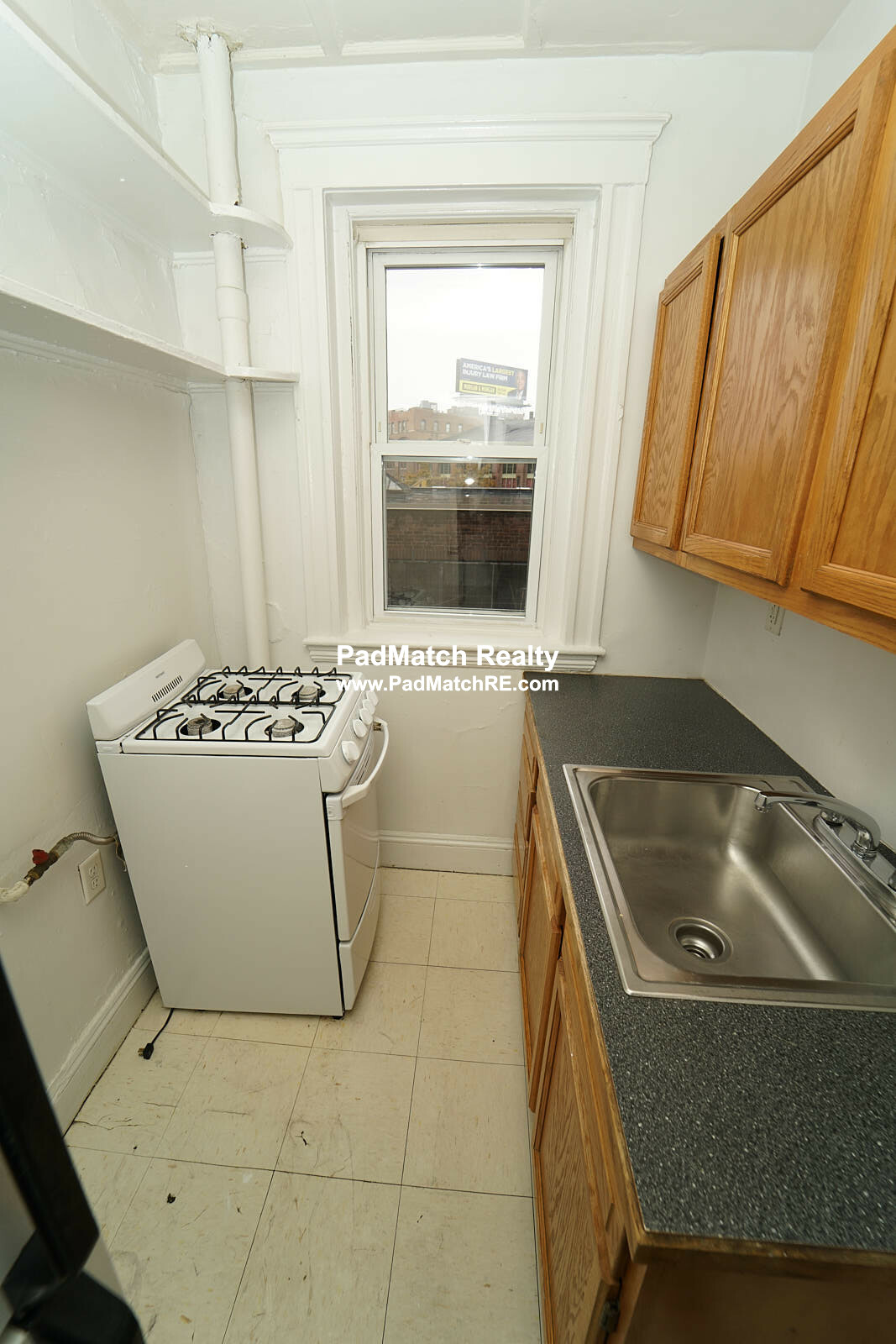 Studio bed, 1 bath apartment for rent at 1175 Boylston St Unit 5, Fenway — photo 4 of 19