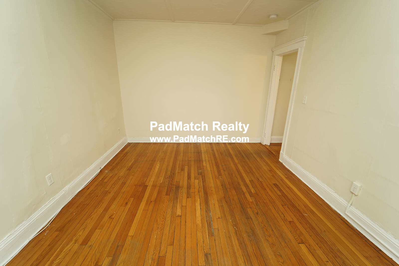Studio bed, 1 bath apartment for rent at 1175 Boylston St Unit 5, Fenway — photo 2 of 19