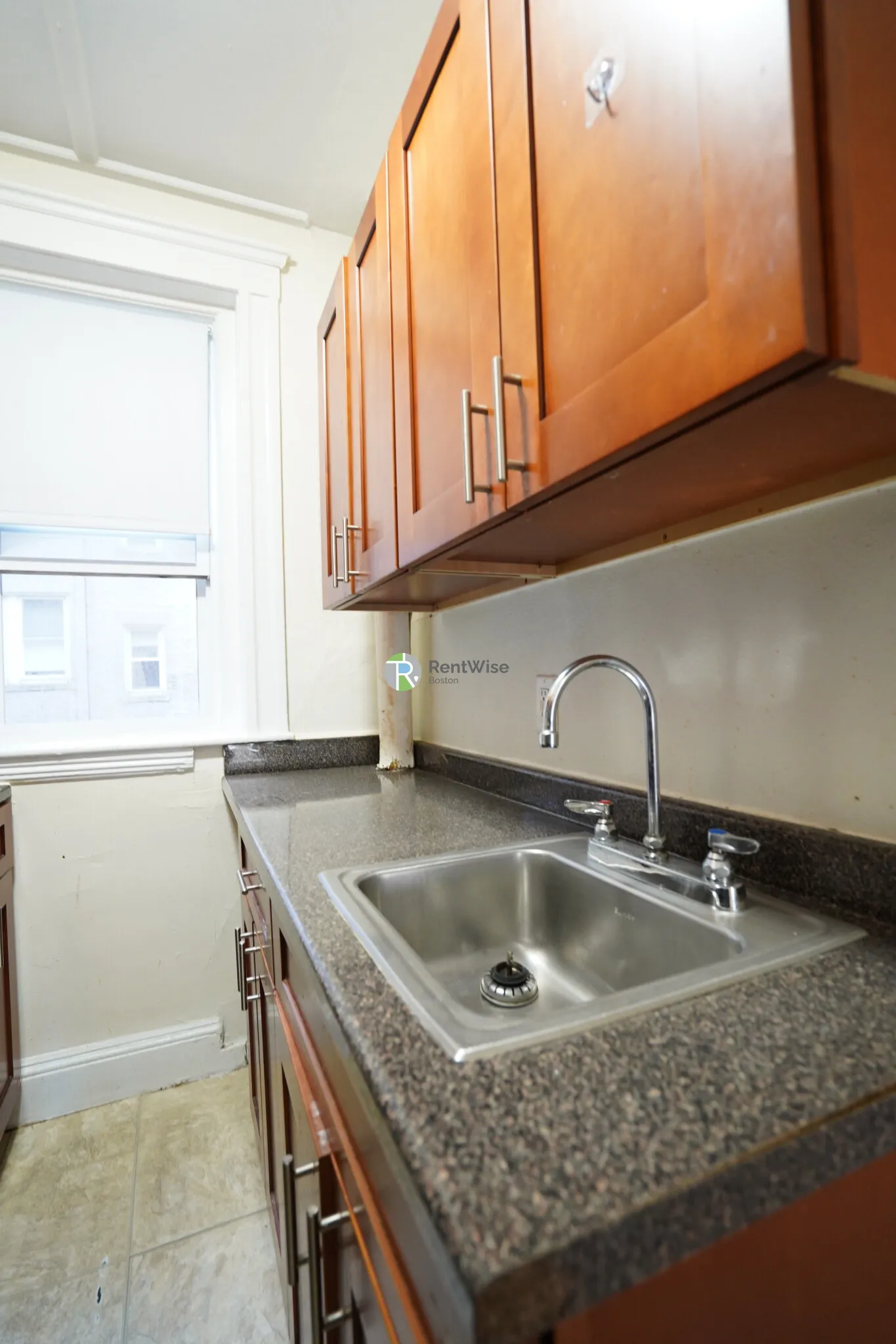 1 split bed, 1 bath apartment for rent at 1175 Boylston St Unit 6, Fenway — photo 7 of 24