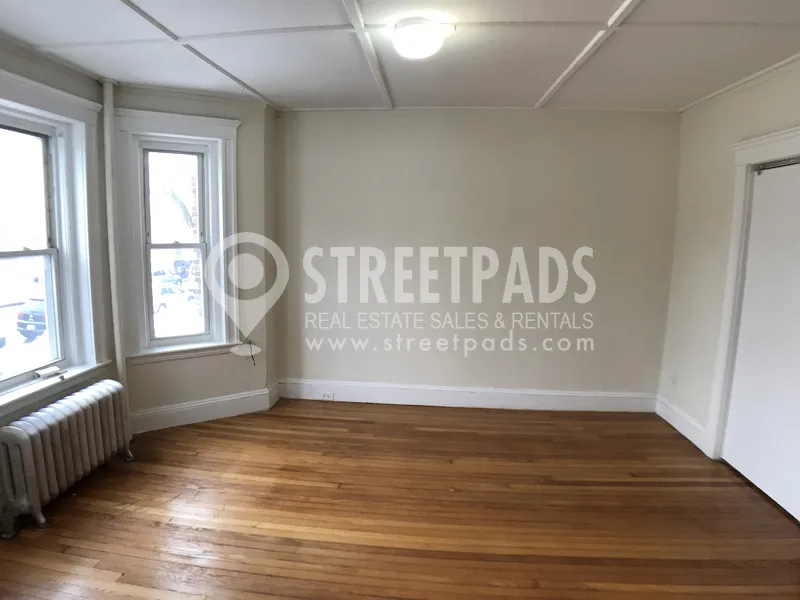 2 bed, 1 bath apartment for rent at 1179 Boylston St Unit 1, Fenway — photo 4 of 30