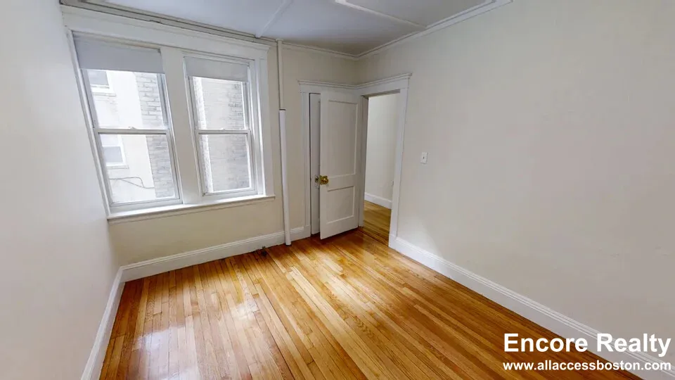 1 bed, 1 bath apartment for rent at 1179 Boylston St Unit 1179-3, Fenway — photo 4 of 15