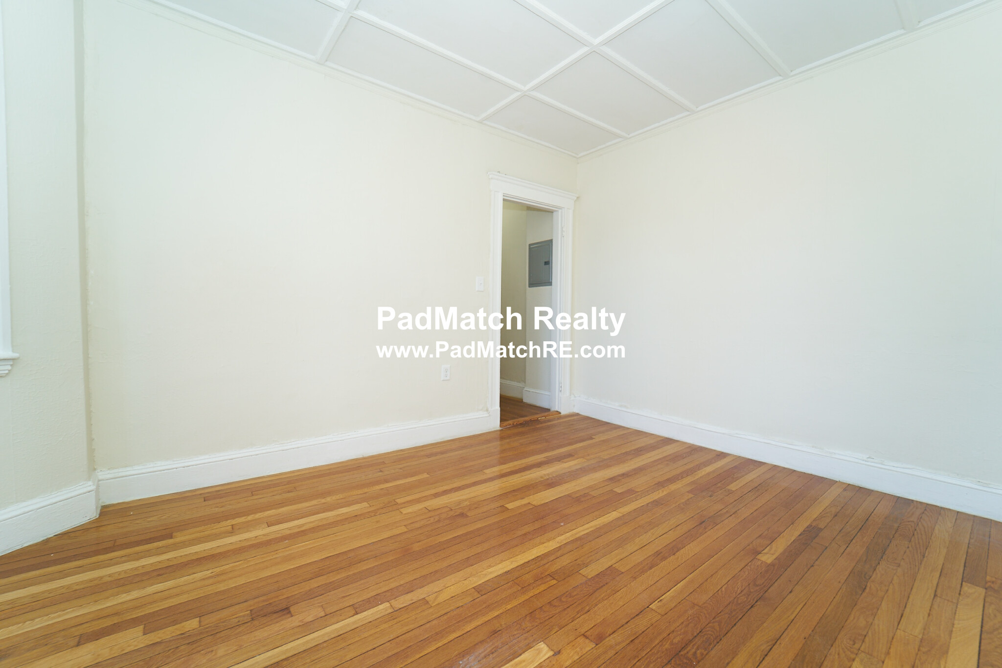 Studio bed, 1 bath apartment for rent at 1179 Boylston St Unit 14, Fenway — photo 2 of 11