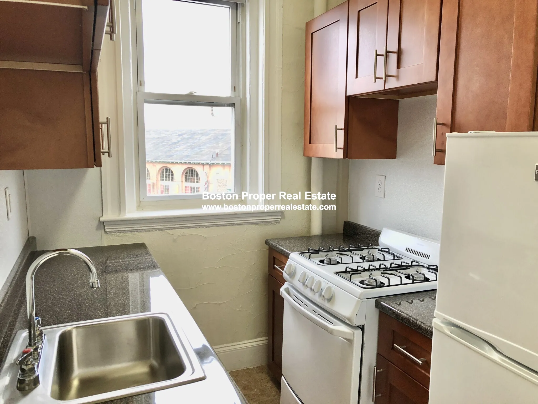 Studio bed, 1 bath apartment for rent at 1179 Boylston St Unit 14, Fenway — photo 4 of 8