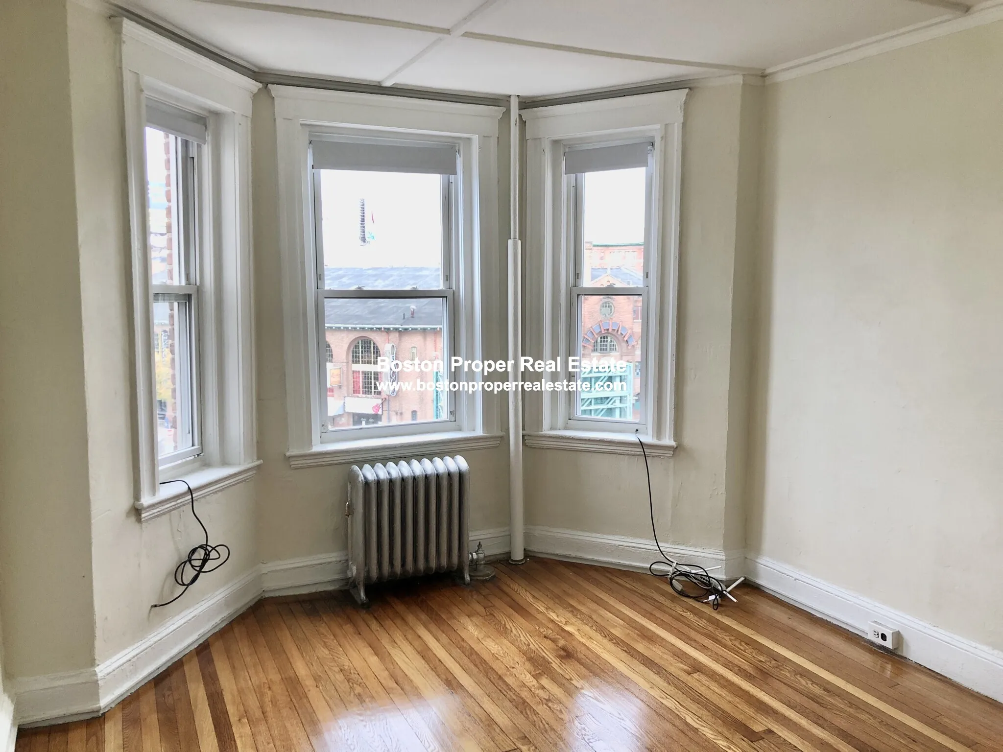Studio bed, 1 bath apartment for rent at 1179 Boylston St Unit 14, Fenway — photo 2 of 8