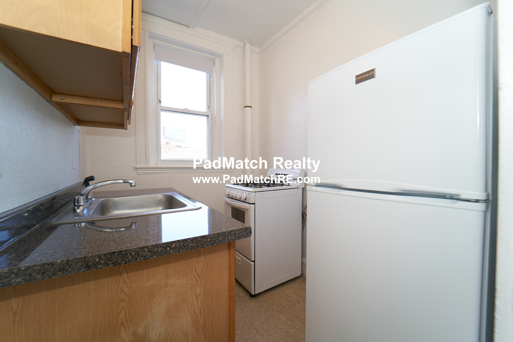 Studio bed, 1 bath apartment for rent at 1179 Boylston St Unit 14, Fenway — photo 6 of 11