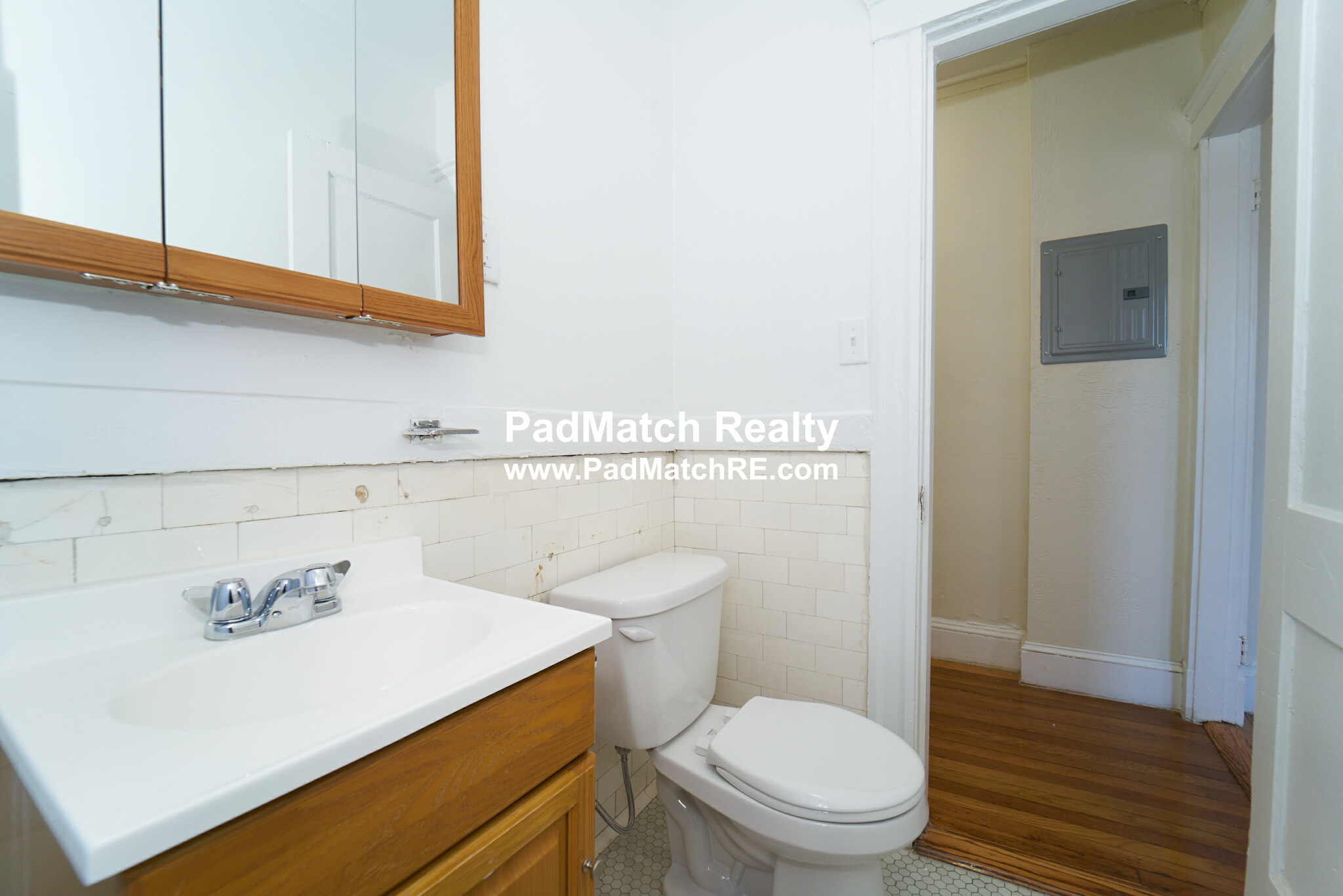 Studio bed, 1 bath apartment for rent at 1179 Boylston St Unit 14, Fenway — photo 5 of 11
