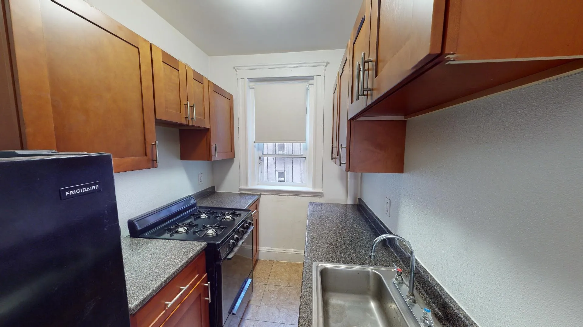 1 bed, 1 bath apartment for rent at 1179 Boylston St Unit 16, Fenway — photo 4 of 10