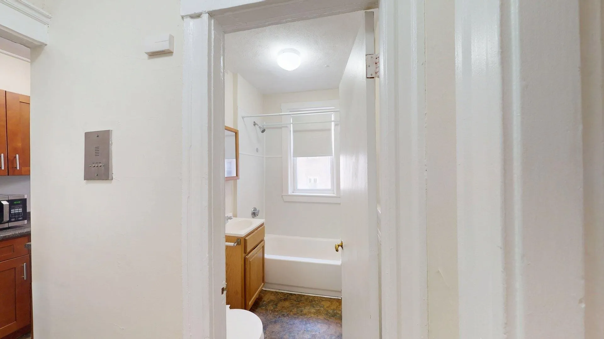 Studio bed, 1 bath apartment for rent at 1179 Boylston St Unit 170, Fenway — photo 10 of 14