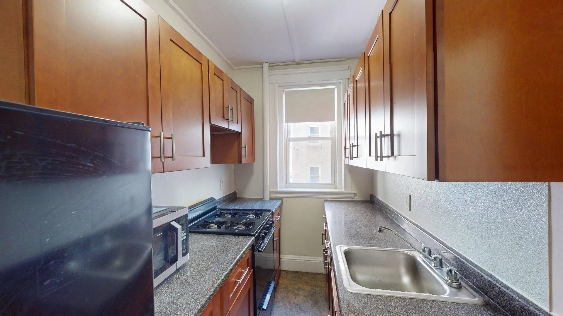 Studio bed, 1 bath apartment for rent at 1179 Boylston St Unit 170, Fenway — photo 1 of 14