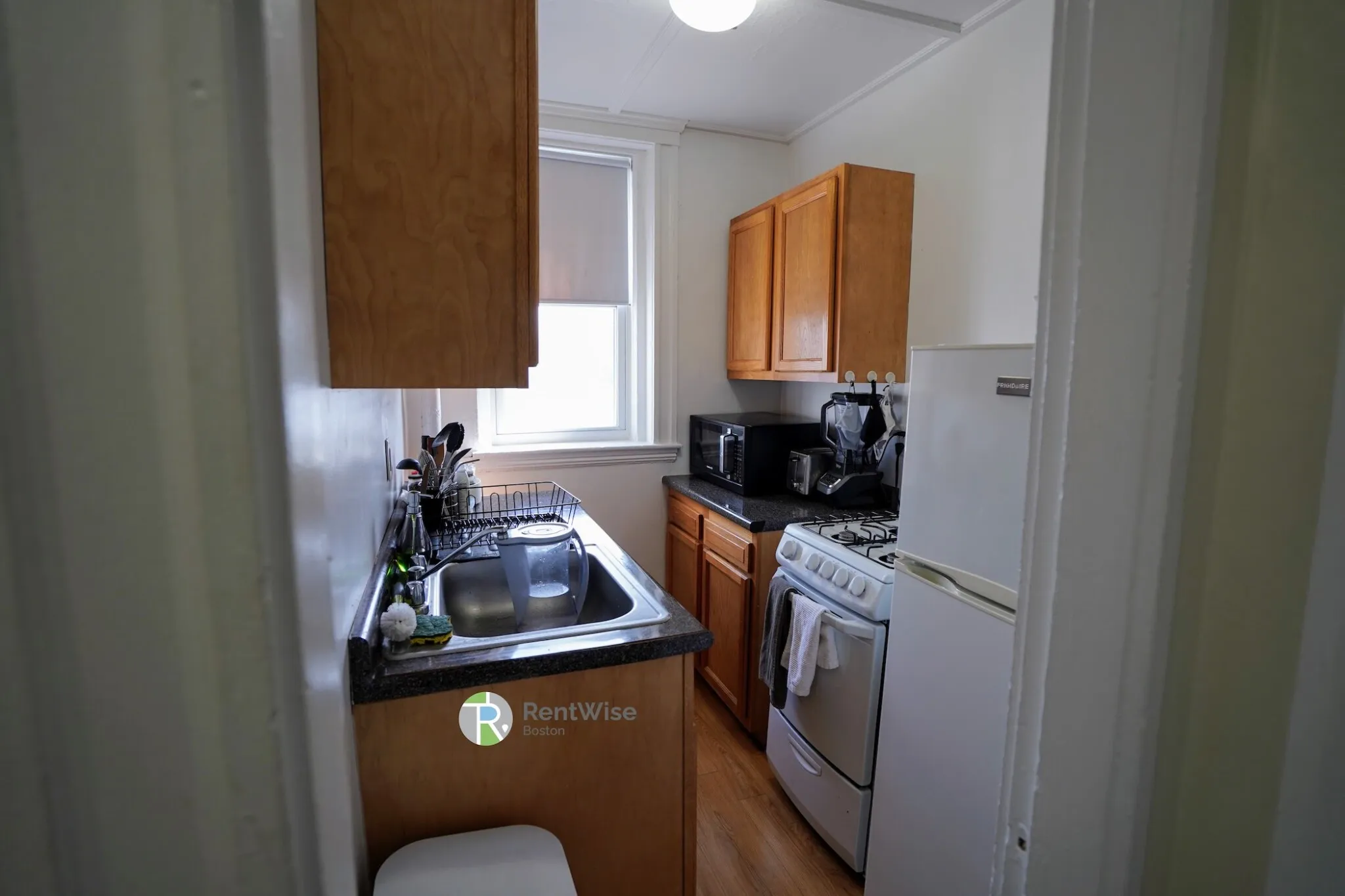 Studio bed, 1 bath apartment for rent at 1179 Boylston St Unit 19, Fenway — photo 6 of 12