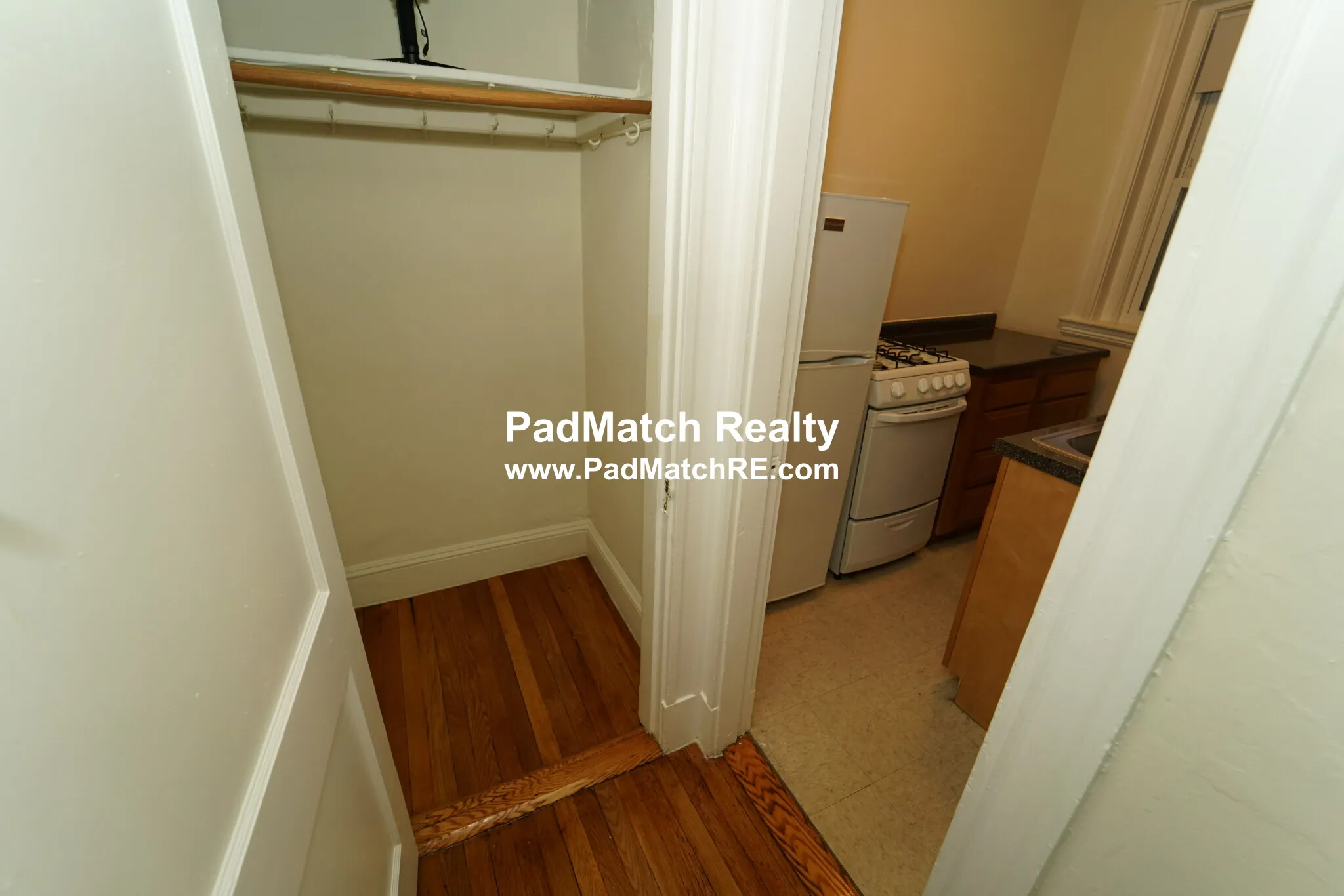 1 split bed, 1 bath apartment for rent at 1179 Boylston St Unit 21, Fenway — photo 6 of 12
