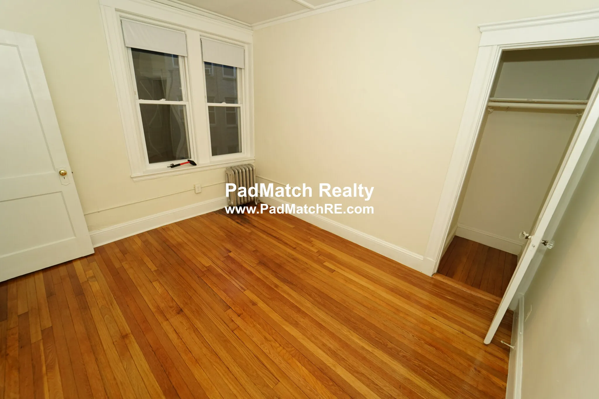1 split bed, 1 bath apartment for rent at 1179 Boylston St Unit 21, Fenway — photo 2 of 12
