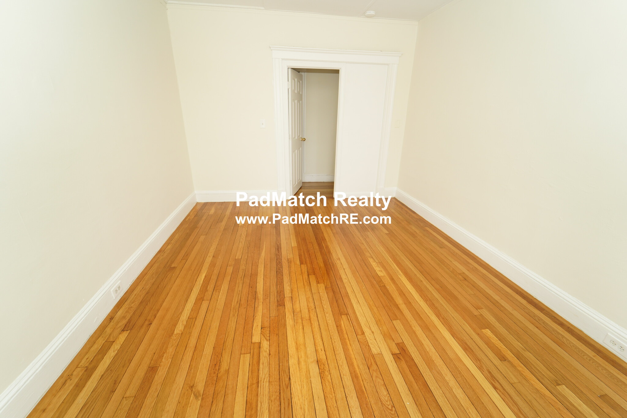 1 split bed, 1 bath apartment for rent at 1179 Boylston St Unit 26, Fenway — photo 8 of 13