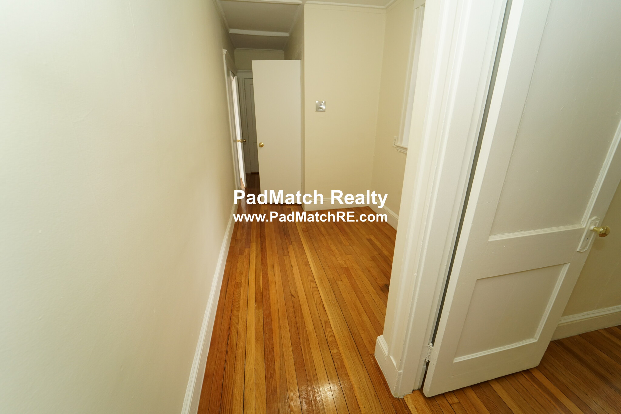 1 split bed, 1 bath apartment for rent at 1179 Boylston St Unit 26, Fenway — photo 3 of 13