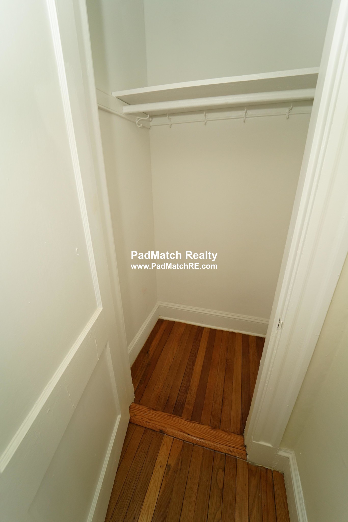 1 split bed, 1 bath apartment for rent at 1179 Boylston St Unit 28, Fenway — photo 10 of 14
