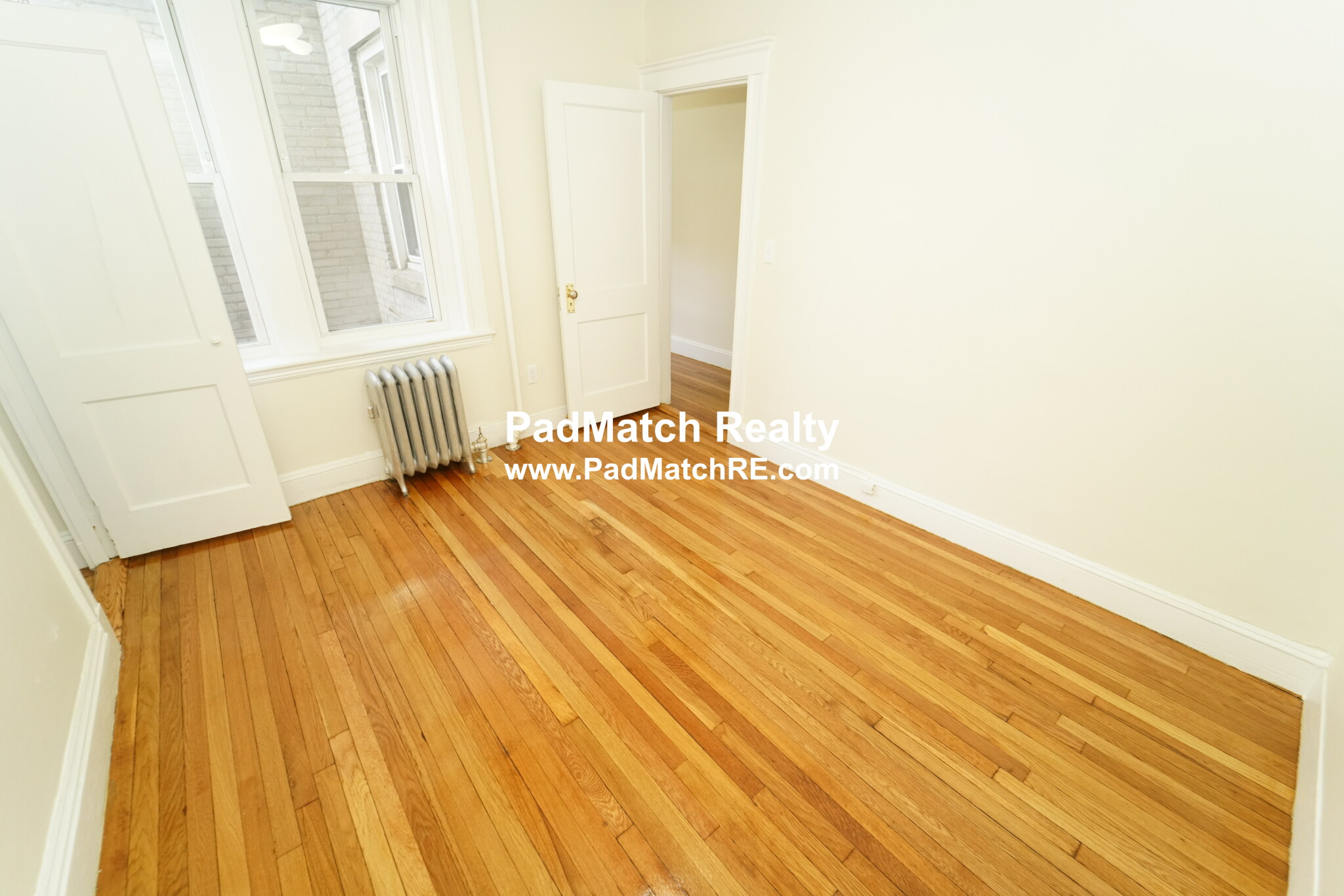1 split bed, 1 bath apartment for rent at 1179 Boylston St Unit 28, Fenway — photo 5 of 14